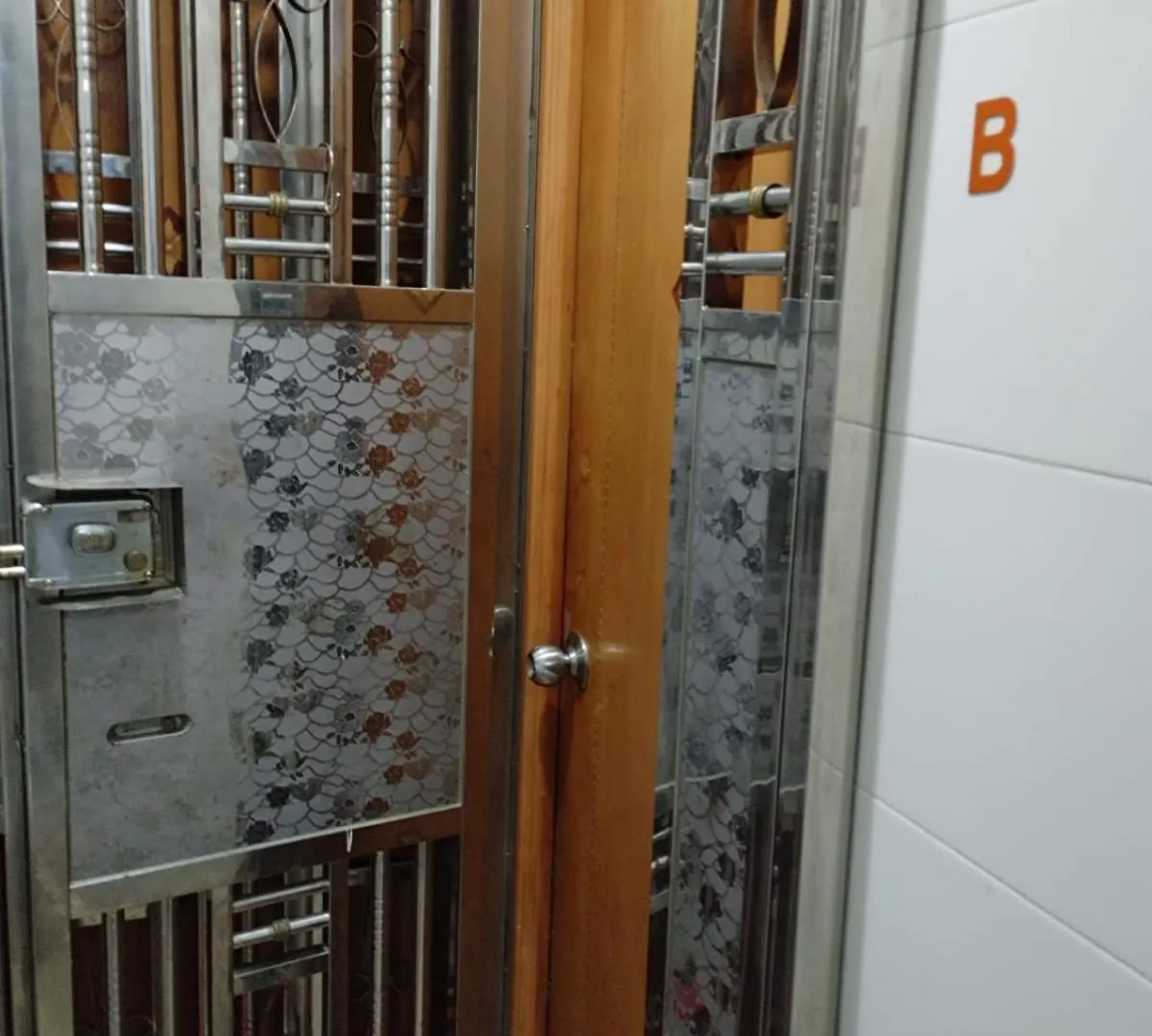 Security Austin Mtr With Washing Machine Refrigerator 15 Minutes To Different Universities Hong Kong 0*,